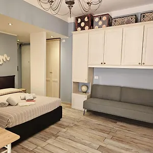 https://petite-maison-elegante-monolocale-con-terrazza.hotelitalianriviera.com